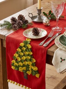 Christmas Tree Red Table Runner with Tree Applique